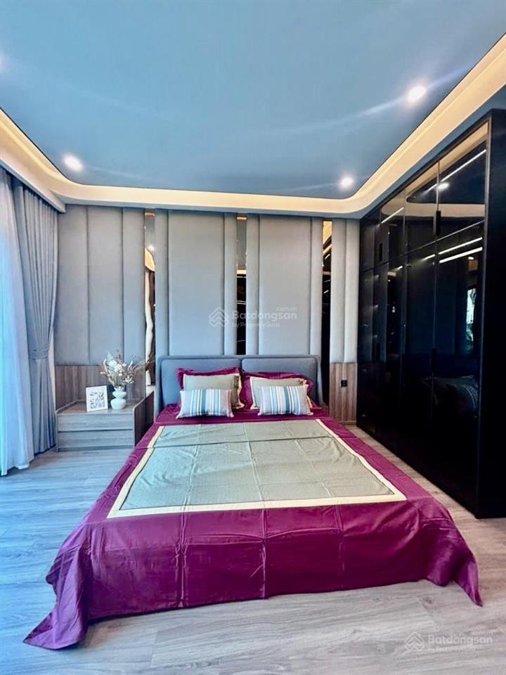 Bán nhà mai động lô góc thoáng sáng 2 mặt ngõ thông 6 tầng thang máy 30m ra hồ đền lừ, trường chợ