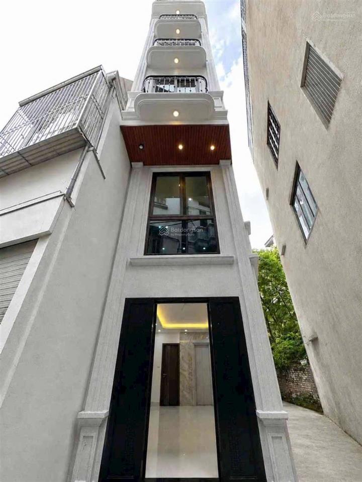 Bán nhà  minh khai  hai bà trưng  40m2 6 tầng thang máy  lô góc  ngõ thông  giá 9.8 tỷ.
