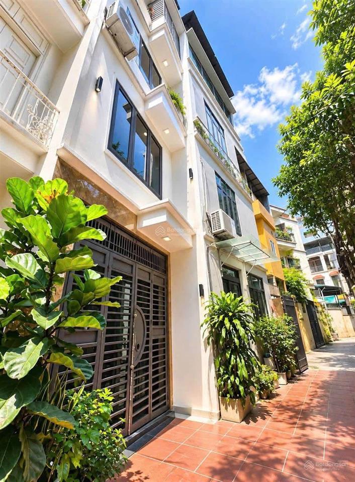 Bán nhà riêng hồ đền lừ, quận hoàng mai, hà nội, 5,49 tỷ, 24m2, đẹp, tiện ích đầy đủ