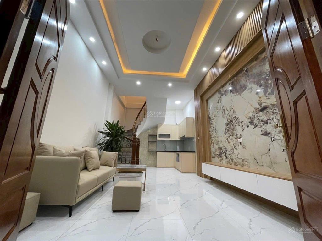 Nguyễn đức cảnh hoàng mai 34m  nhà dân xây 5 tầng kiên cố gần ô tô thoáng trước sau 7,96 tỷ