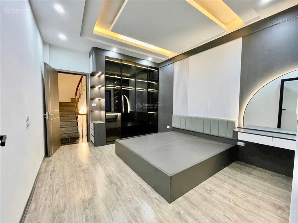 Nguyễn đức cảnh hoàng mai 34m  nhà dân xây 5 tầng kiên cố gần ô tô thoáng trước sau 7,96 tỷ