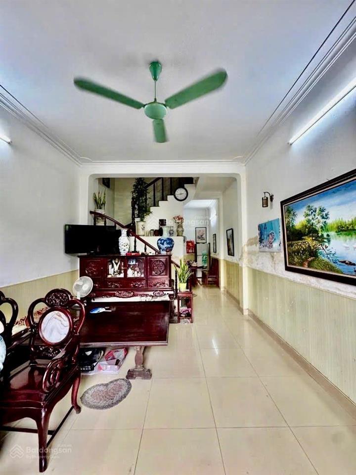 Bán nhà yên lạc  hai bà trưng  phân lô ô tô đỗ cửa dân xây chắc chắn khung cột bê tông