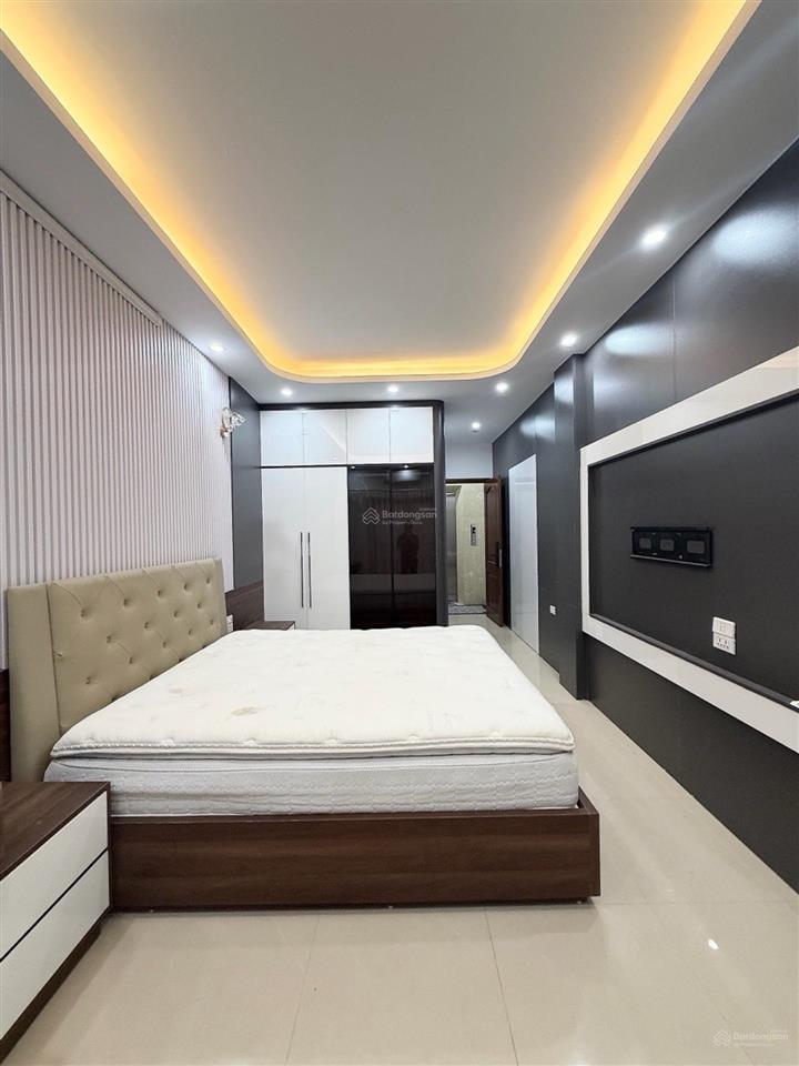 Bán nhà phân lô yên lạc, hai bà trưng, 6 tầng thang máy, full nội thất