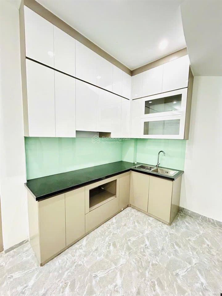Bán nhà lô góc nhà mới lĩnh nam trung tâm quận hoàng mai thoáng sáng ở cực sướng