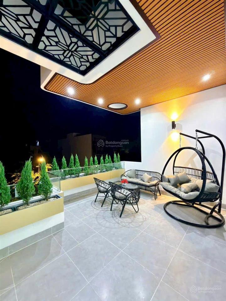 Bans nhà khu víp đường d14 kdc hồng loan.cần thơ .3 tầng siêu luxury. 5tỷ 950triệu .full nội thất