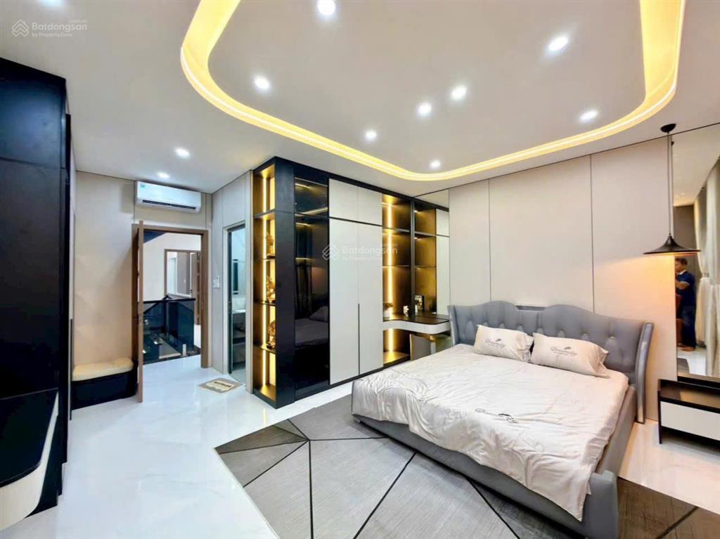 Bans nhà khu víp đường d14 kdc hồng loan.cần thơ .3 tầng siêu luxury. 5tỷ 950triệu .full nội thất