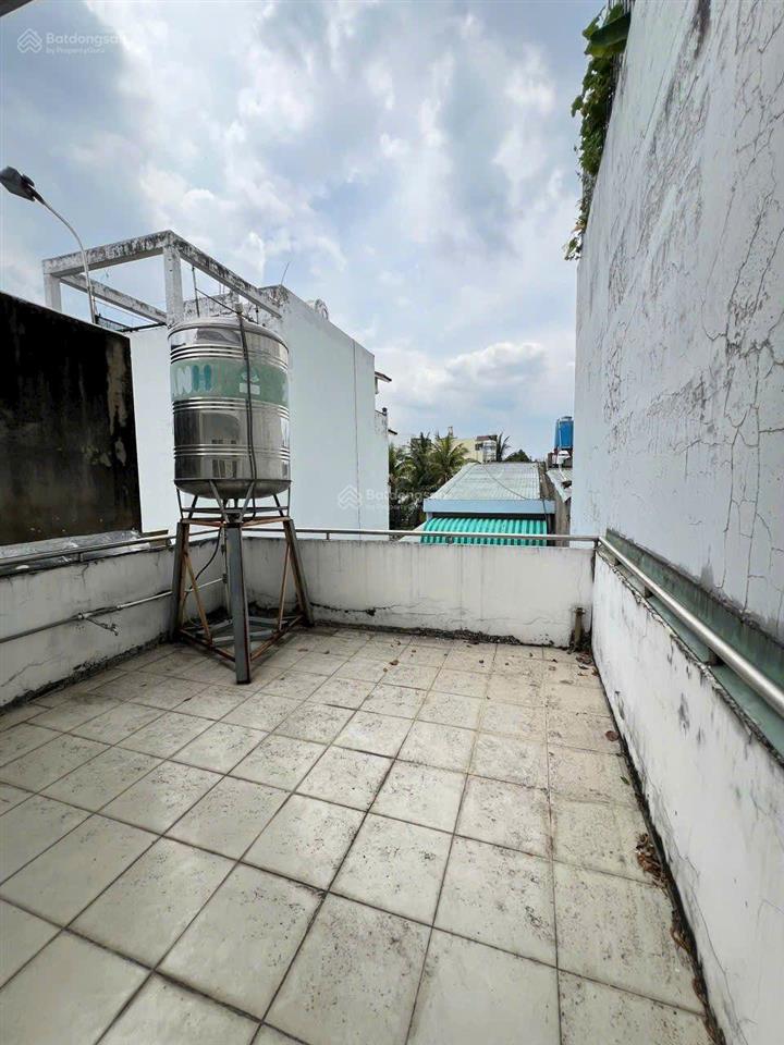 Bình tân giáp q6. tân phú. an dương vương. trệt 2.5 st. 44m .3pn 2wc. hẻm xe tải 8m .giá 5 ty 85