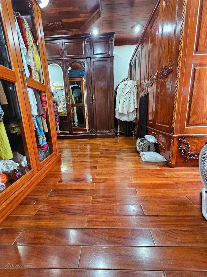 Bán biệt thự nghỉ dưỡng sân vườn rộng kiểu nhật. phong phú bình chánh. bao gồm nhà đất sân vườn