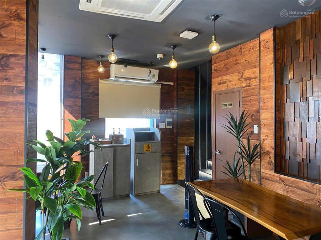 Q3 mặt tiền kinh doanh đỉnh căn góc ngang 6,25m bề thế đang cho thuê 44tr/ tháng giá rẻ 16 tỷ tl
