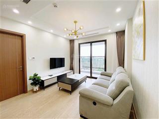 Em bình cư dân tân việt bán căn 82m2 2pn. giá 3,3 tỷ. full nội thất. sẵn sổ. hướng đông nam.