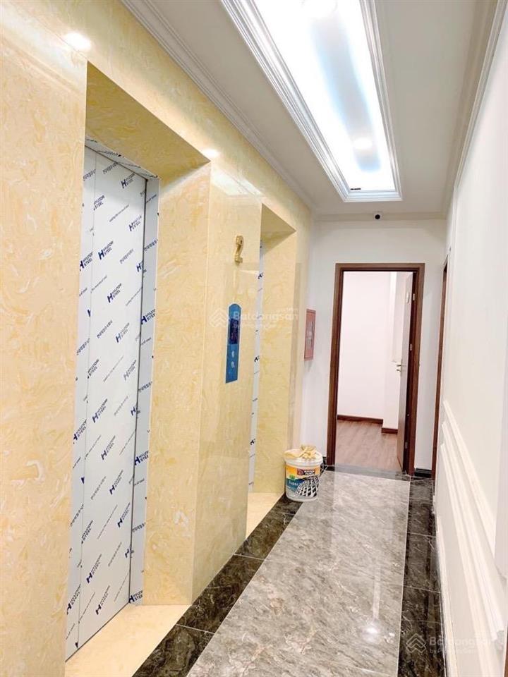 Bán tòa building phố trần thái tông, cầu giấy, dt 320m2/mt 16m/10 tầng, dòng tiền. giá 70 tỷ