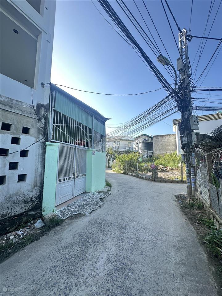 Cần bán nhanh nhà thô 2 mặt tiền trước sau phường tây nha trang gần chợ vĩnh ngọc