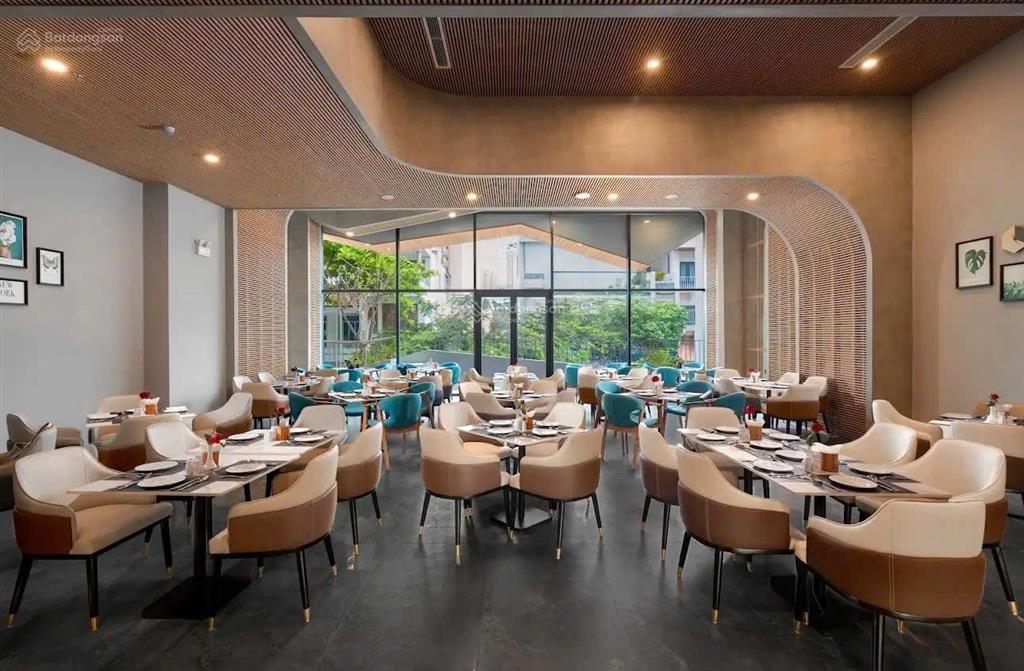 Siêu phẩm khách sạn 4 sao mặt tiền trung tâm tp nha trang cách biển 300m, pccc chuẩn khai thác ngay