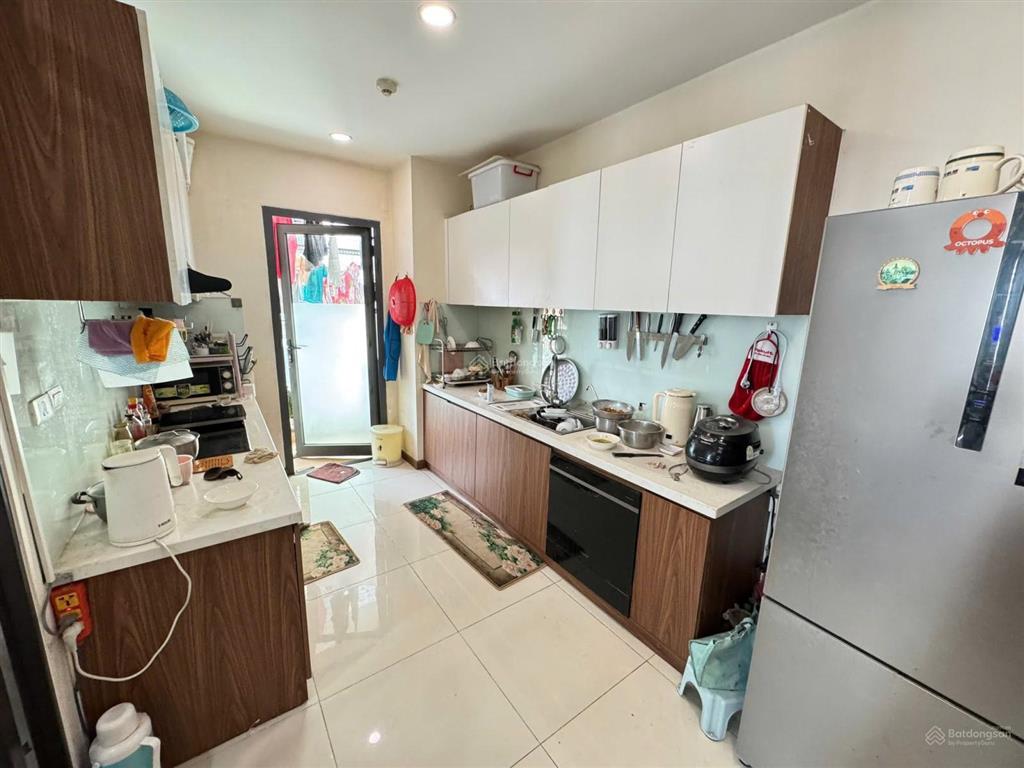Bán căn hộ chung cư ct2 đn2 khu đô thị định công. đường 2.5. mới đẹp 3 ngủ, dt 82m2, giá 6,3 tỷ