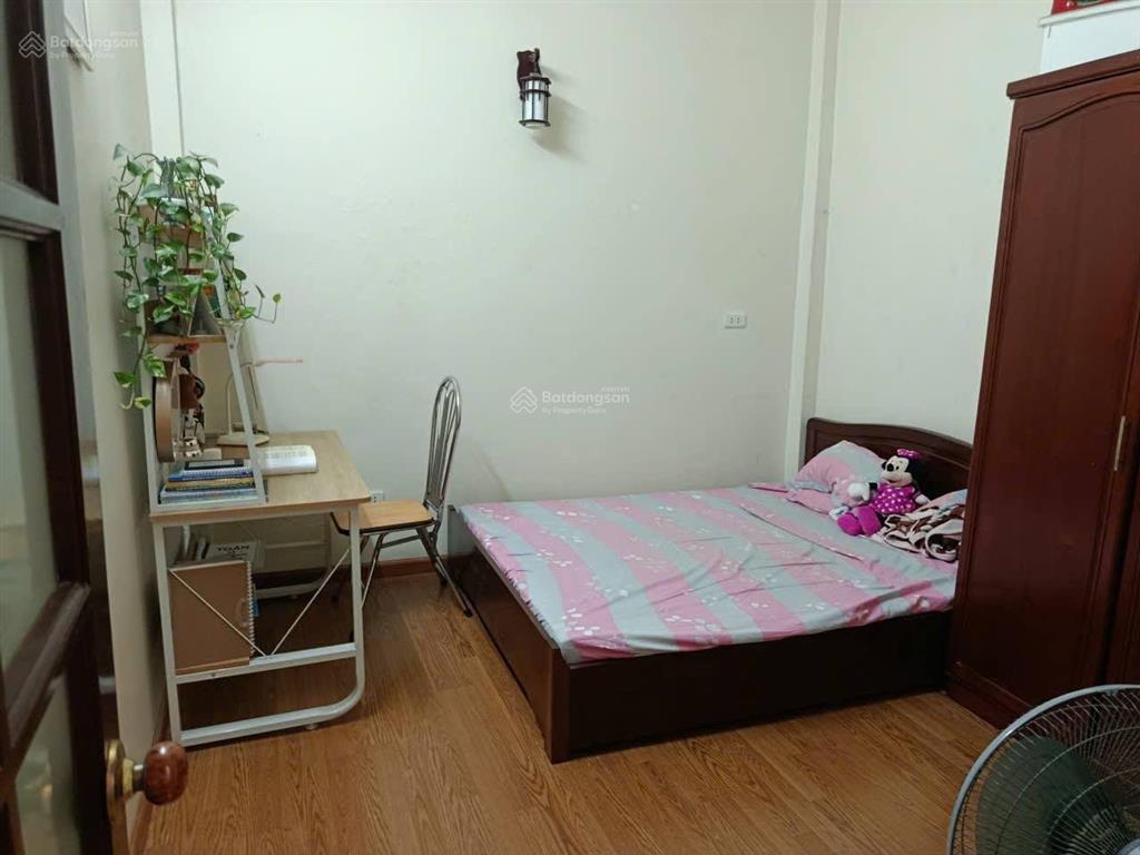 Bán nhà lê trọng tấn. thanh xuân. phân lô quân đội, tô ô tránh. dt 38m2 giá 14.7 tỷ