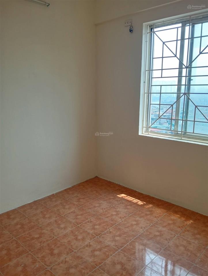 Bán chung cư nơ14 khu đô thị mới định công. lô góc 2 phòng ngủ vị trí đẹp. dt 63m2. giá 4,6 tỷ