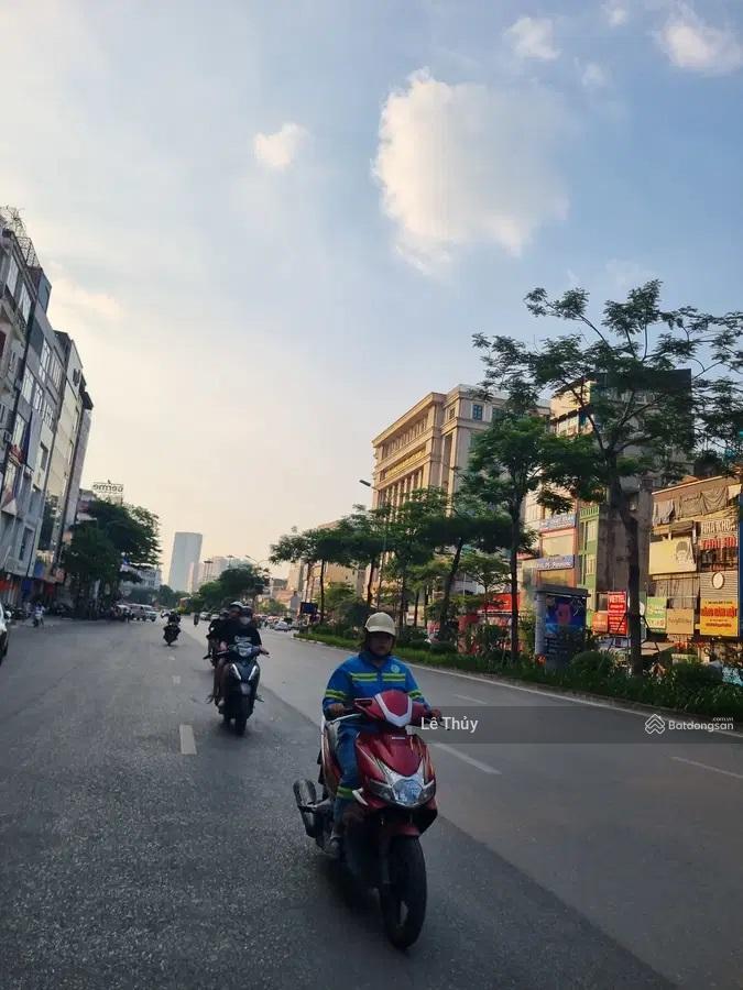 Đất vip mặt phố xã đàn  2 mặt tiền, 448m²  mặt tiền 12m  xây building quy mô  330 tỷ
