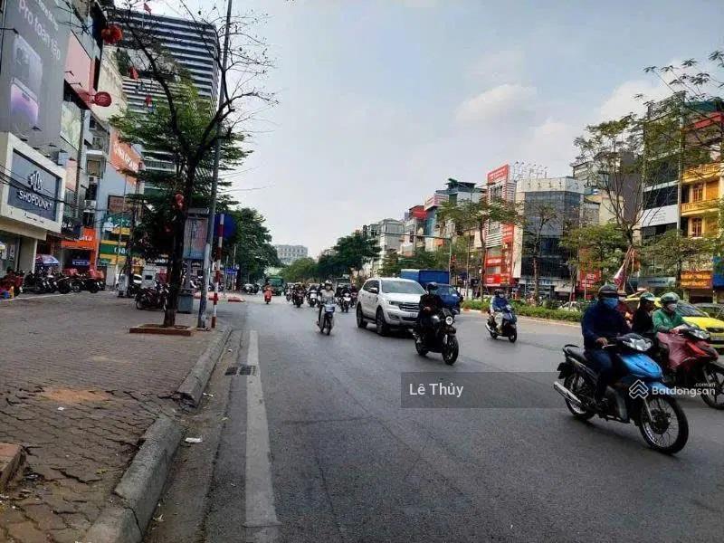 Đất vip mặt phố xã đàn  2 mặt tiền, 448m²  mặt tiền 12m  xây building quy mô  330 tỷ