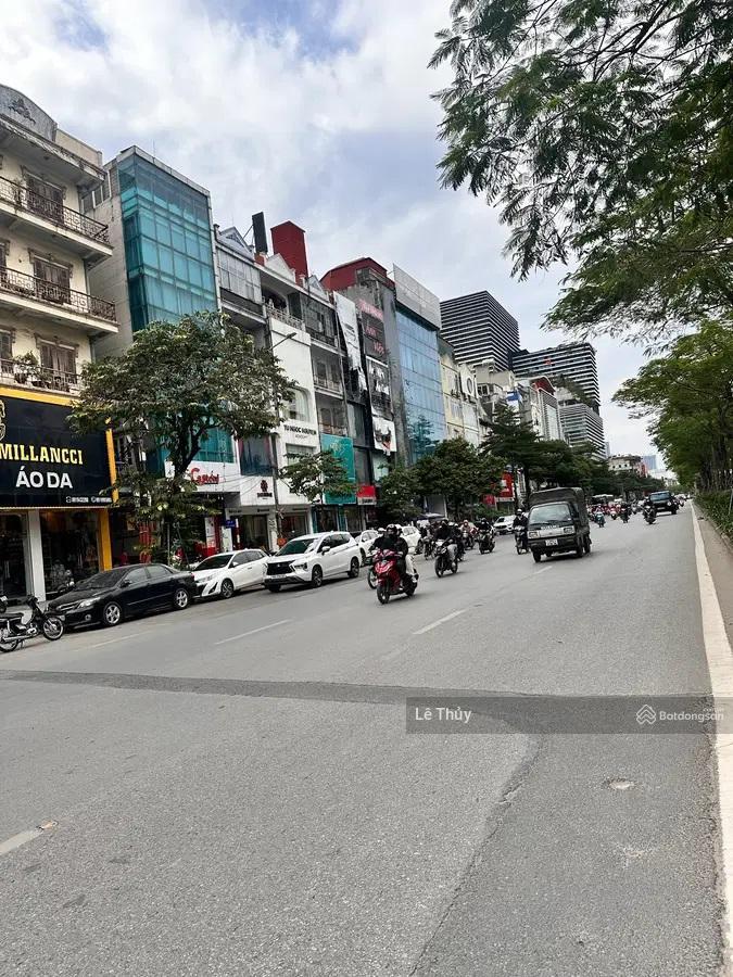Đất vip mặt phố xã đàn  2 mặt tiền, 448m²  mặt tiền 12m  xây building quy mô  330 tỷ