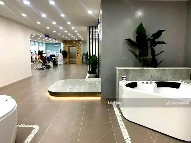 Đất vip mặt phố xã đàn  2 mặt tiền, 448m²  mặt tiền 12m  xây building quy mô  330 tỷ