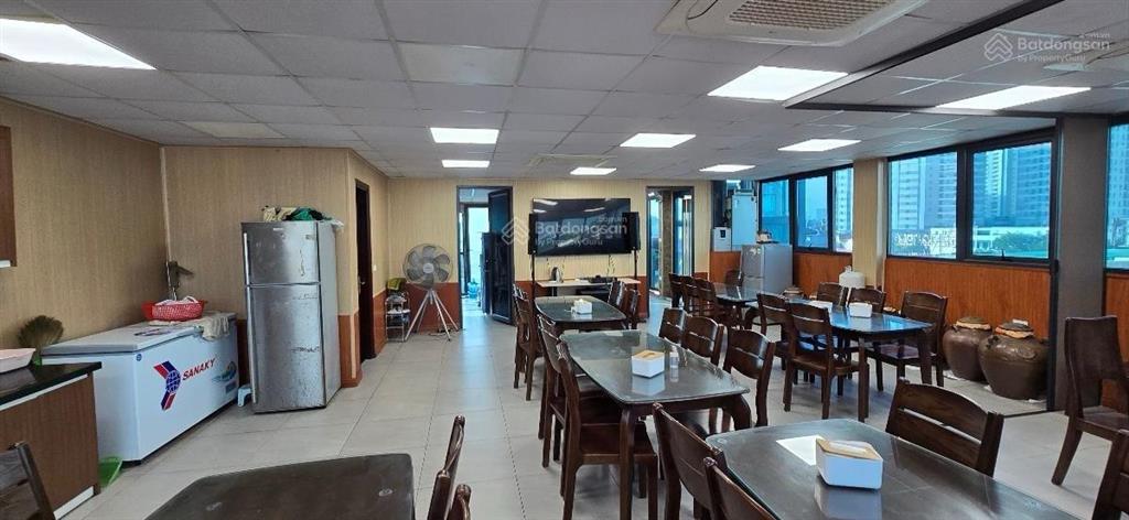 Biệt thự tây nam linh đàm 210m2  mặt tiền 10.5m 5 tầng thang máy thiết kế chuẩn văn phòng 70 tỷ
