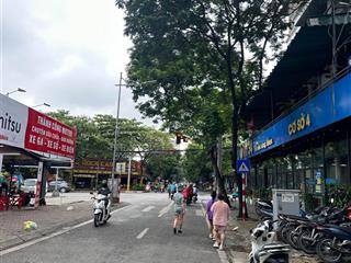 Bán phân lô phố nghĩa tân 54m2, 4 tầng, giá 23,5tỷ dòng tiền 360tr/năm (có thương lượng).