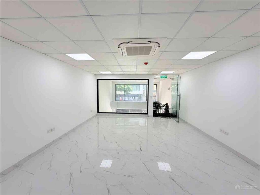 Mặt phố đức diễn 155m2 kdvp, 7 tầng thang máy, mặt tiền 8m, giá 74tỷ (có thương lượng).