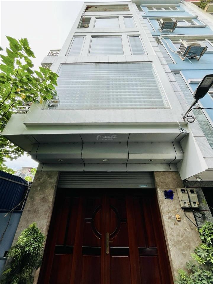 Phân lô trần quốc hoàn 50m2 lô góc 5 tầng, mặt tiền 4m, giá 16tỷ (có thương lượng).