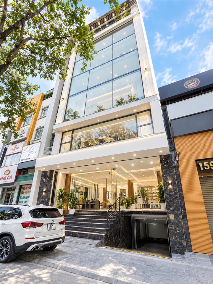 Mặt phố phạm văn đồng 170m2, 9 tầng, mt quyền lực 11m, giá 125 tỷ (có tl).