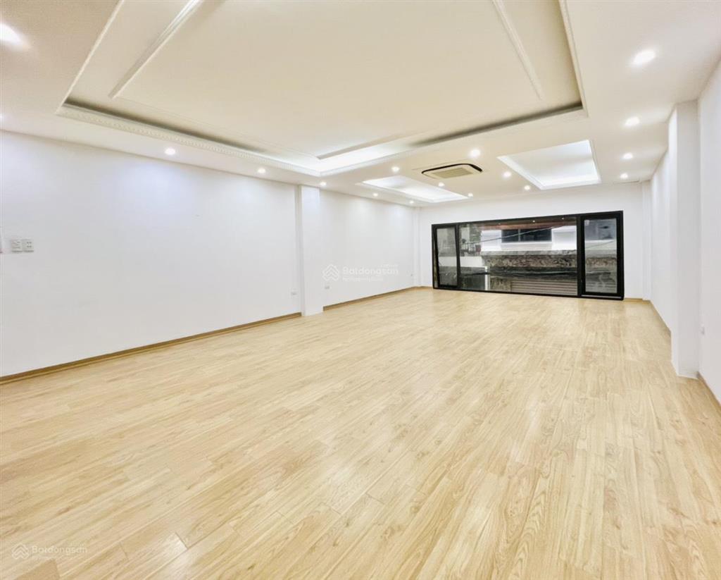 Bán nhà mặt phố khuất duy tiến 110m2, 9 tầng thang máy, mặt tiền 8m, giá 95 tỷ (có thương lượng).