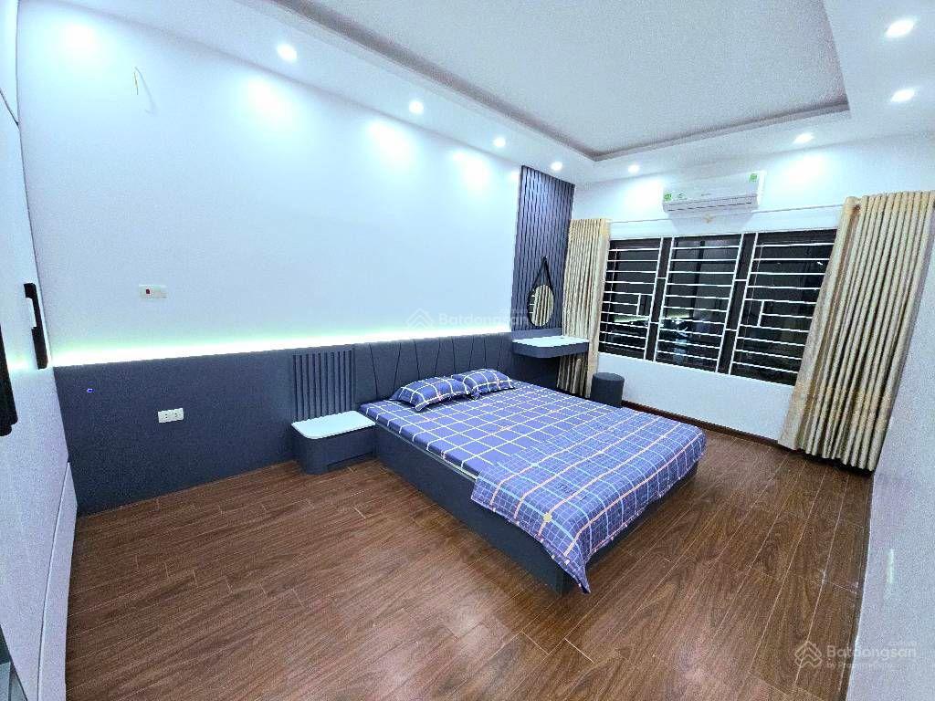 Phân lô phố duy tân 50m2, 5 tầng, mặt tiền 4m, giá 25,5 tỷ (có thương lượng).