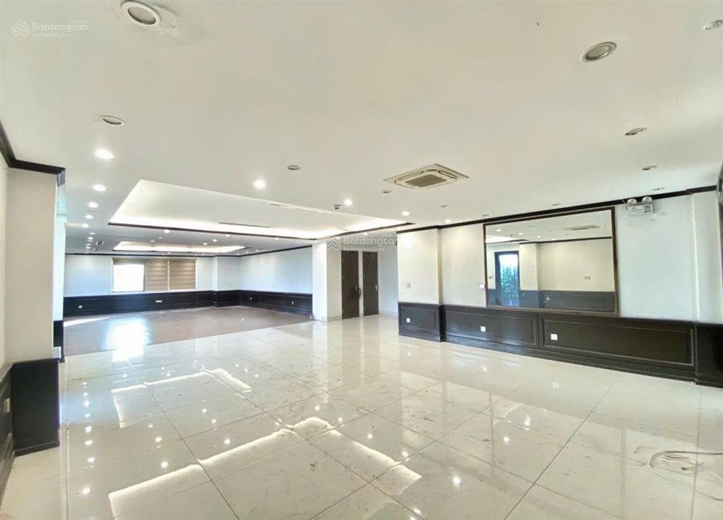 Mặt phố khuất duy tiến 120m2, 10 tầng, mặt tiền 8.1m, giá 85 tỷ (có thương lượng).