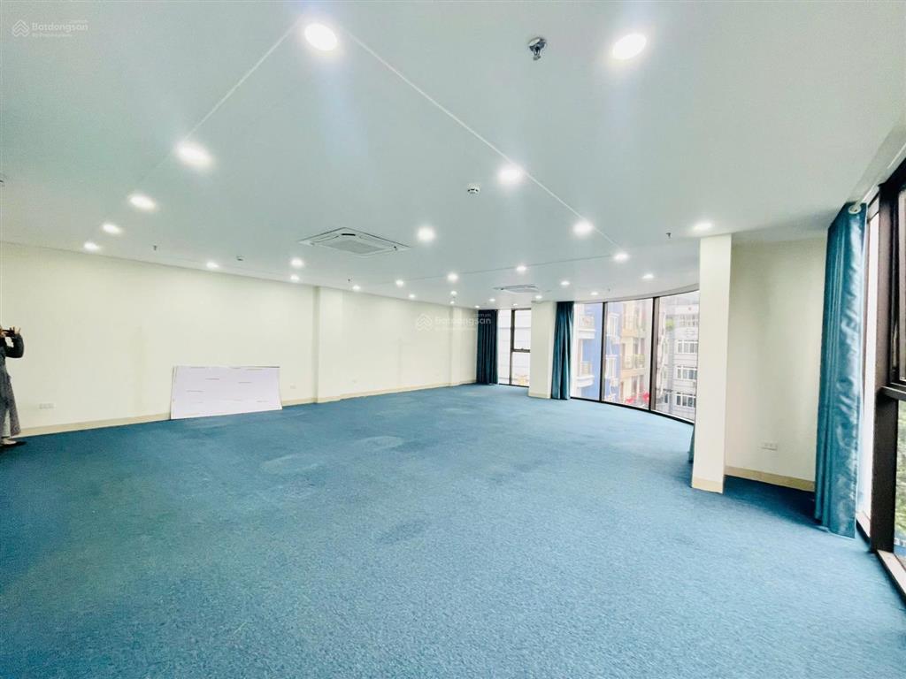 Phân lô ngọc khánh 110m2, 9 tầng thang máy, mặt tiền 14m, giá 82 tỷ (có thương lượng)