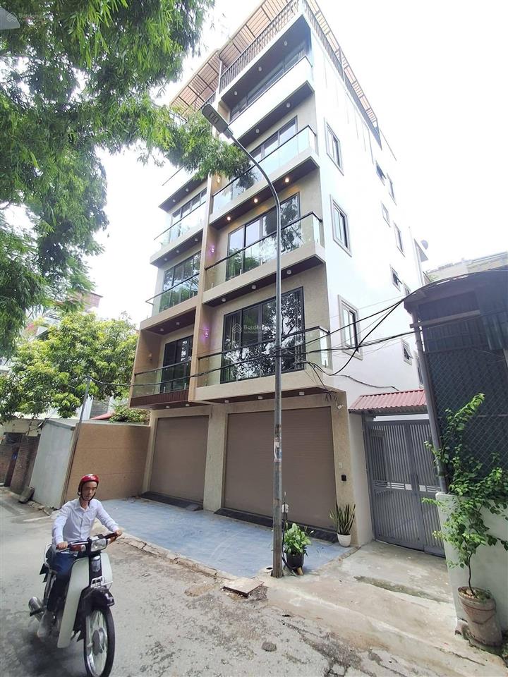 Bán nhà riêng, lô góc, mặt đường ô tô tránh thông, gần cầu vĩnh tuy, khu vực nhiều tiện ích