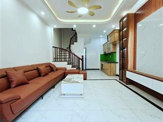 Bán nhà ngõ 63 cổ linh  gần aeon mall  nhà đẹp ở ngay