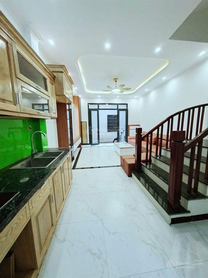 Bán nhà ngõ 63 cổ linh  gần aeon mall  nhà đẹp ở ngay