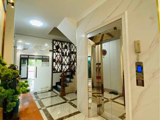 Cần bán nhà phố bồ đề  view hồ  nhà có thang máy  vỉa hè  gara ô tô