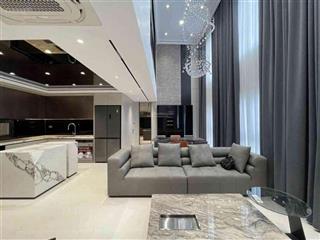 Cần bán nhà bát khối, long biên, gara 2 ô tô, diện tích rộng
