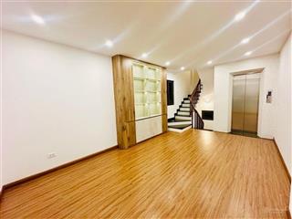 Bán nhà 7 tầng có thang máy ở ngọc thụy  gần cầu  tiện sang phố