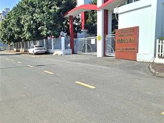 Bán đất tđc việt hưng p. nguyễn khắc viện dt 90m2  mt5,8m, có vỉa hè, view công viên, trường, chợ