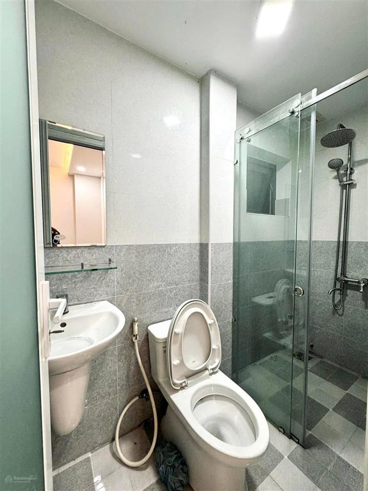 Cho thuê phòng trọ 25m2 tại cửu long, tân bình, giá cực chất chỉ với 5,3 triệu