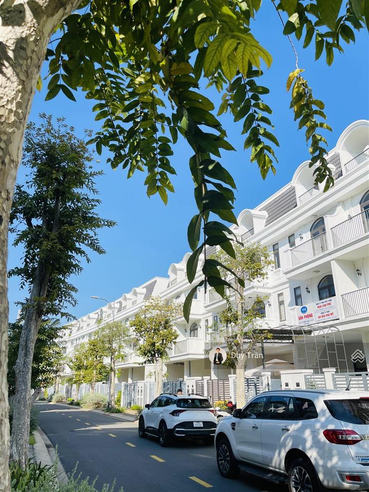 Căn góc mảng xanh, view biệt thự lavida  gần hồ  sổ hồng sẵn  8,3 tỷ