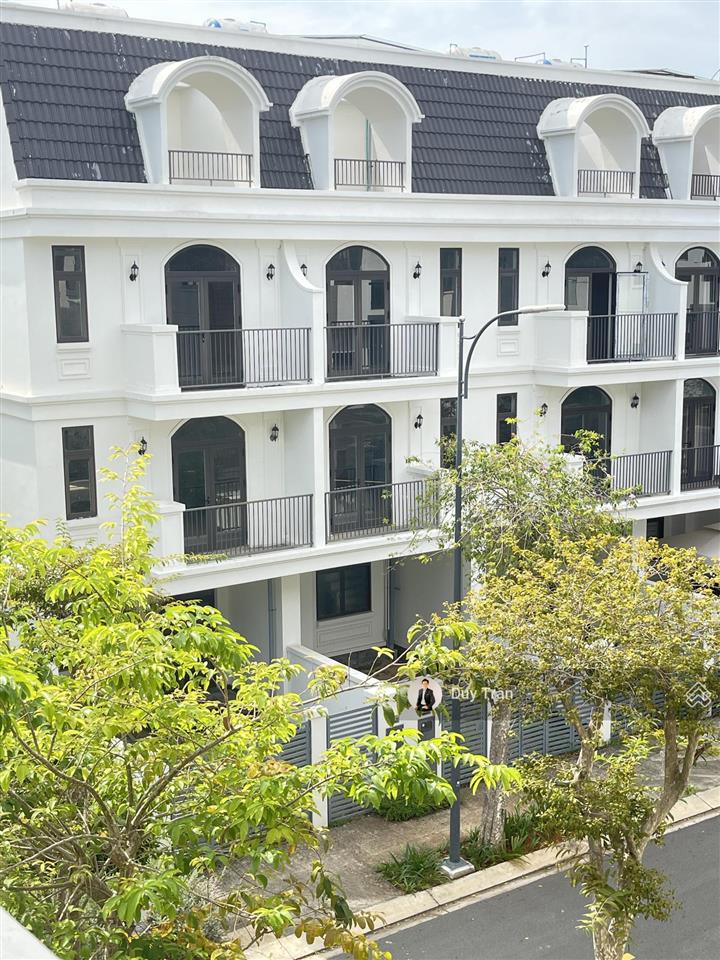 Căn góc mảng xanh, view biệt thự lavida  gần hồ  sổ hồng sẵn  8,3 tỷ