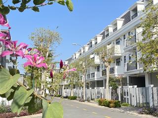 Gia đình có con nhỏ, người lớn tuổi nên xem căn gần hồ này tại lavida vũng tàu, sổ sẵn, giá 7,49 tỷ