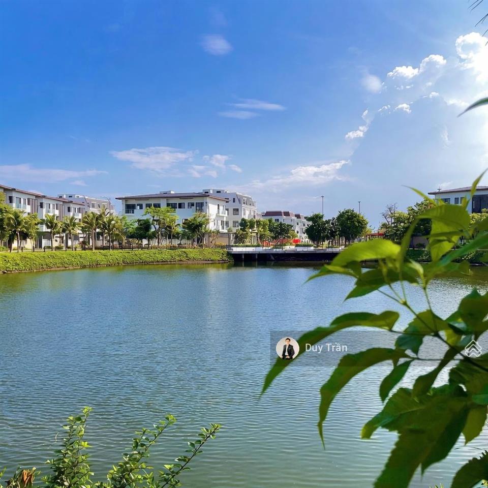 Nhà phố la vida view hồ trực diện cực hiếm giá tốt 8,5 tỷ, chiếm tỉ lệ chưa tới 2% quỹ căn