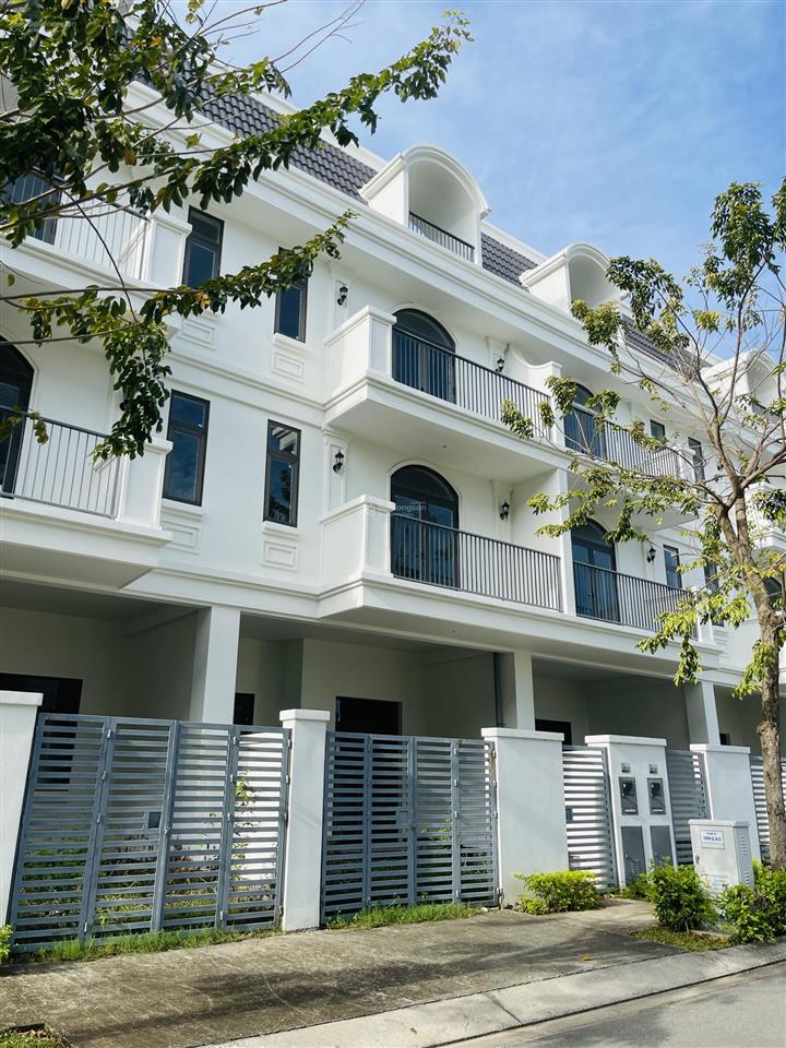 Không phải căn nào ở lavida cũng có vị trí này, ngang 6m, view biệt thự, gần cụm tiện ích, sổ sẵn