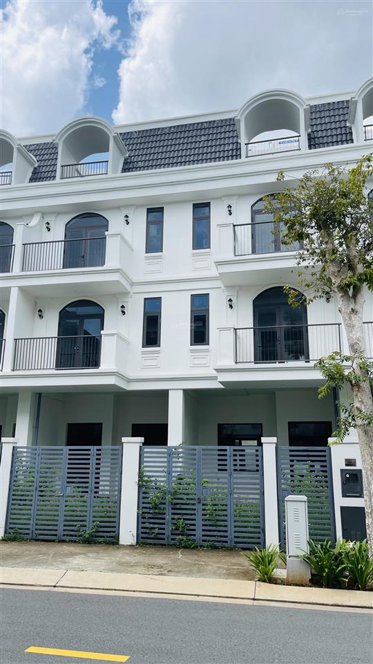 Không phải căn nào ở lavida cũng có vị trí này, ngang 6m, view biệt thự, gần cụm tiện ích, sổ sẵn
