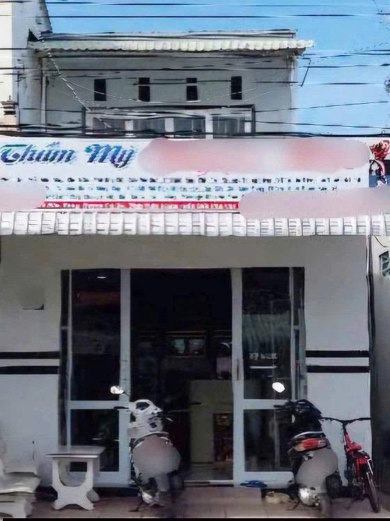 CHÍNH CHỦ CẦN TIỀN, BÁN GẤP GẤP NGÔI NHÀ ĐẦY TÂM HUYẾT . Nhà còn rất mới, hành nghề thẩm