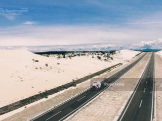 Ngộp bank cần bán gấp mặt tiền đường nhựa view bàu trắng, điện gió