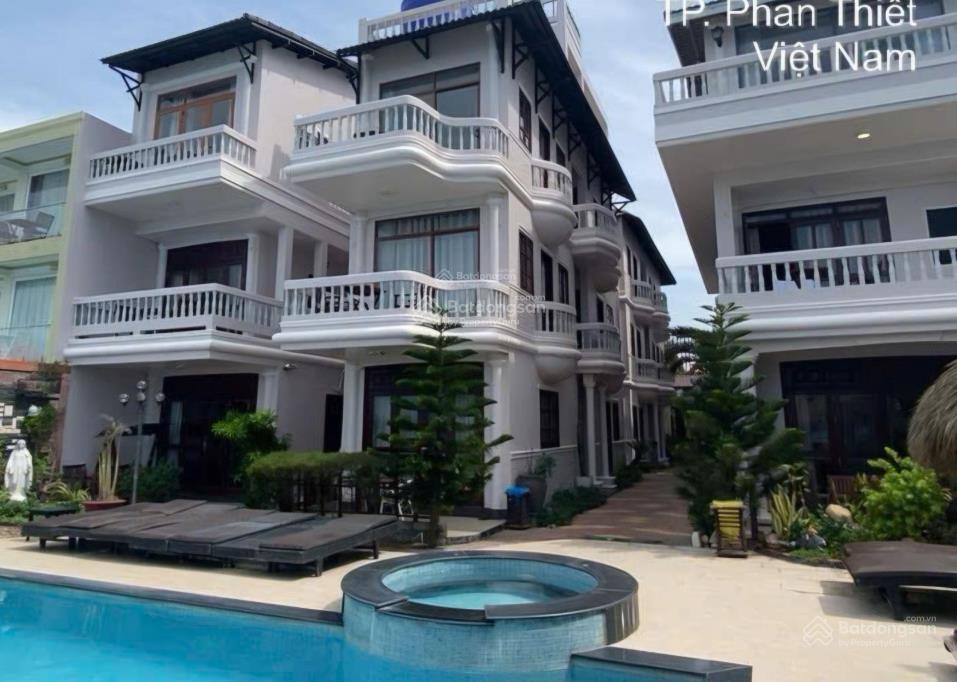 Resort trung tâm khu phố tây  doanh thu ổn định  chính chủ kẹt tiền cần bán gấp